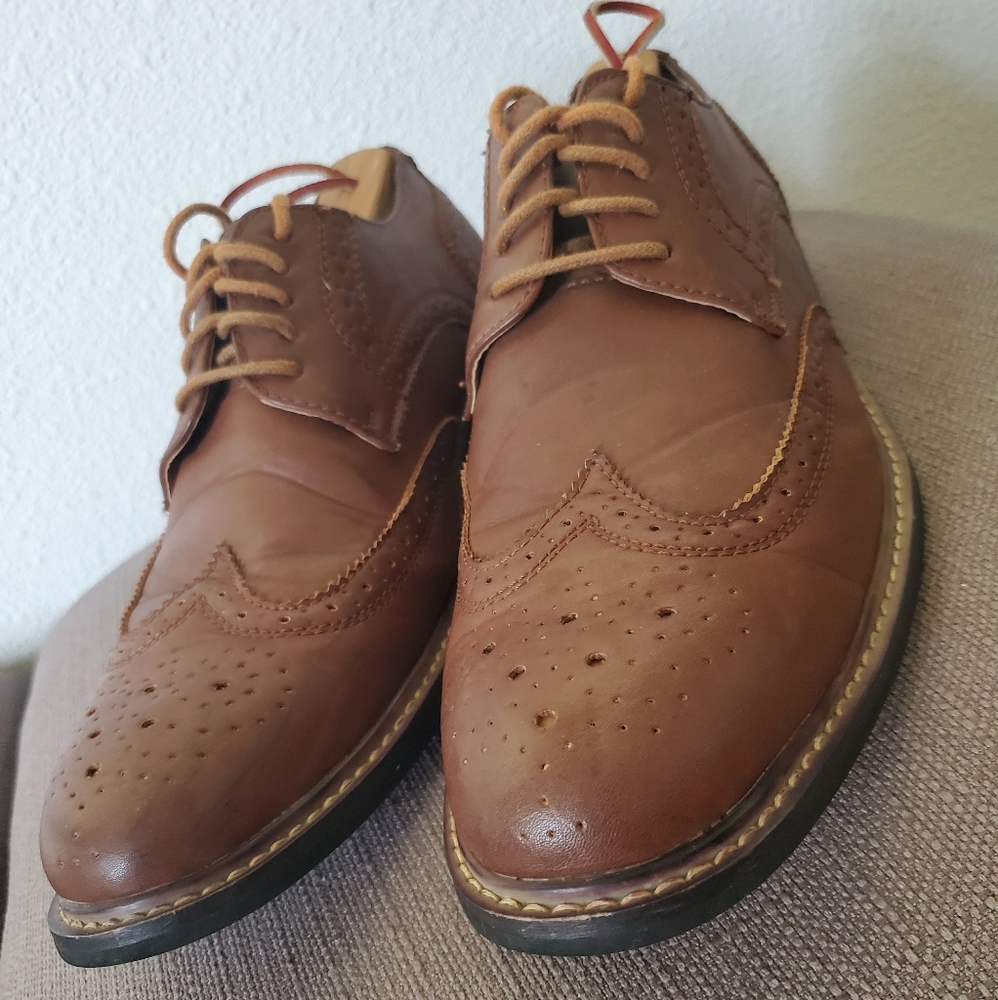Perry Ellis Brown Leather Wing Tips